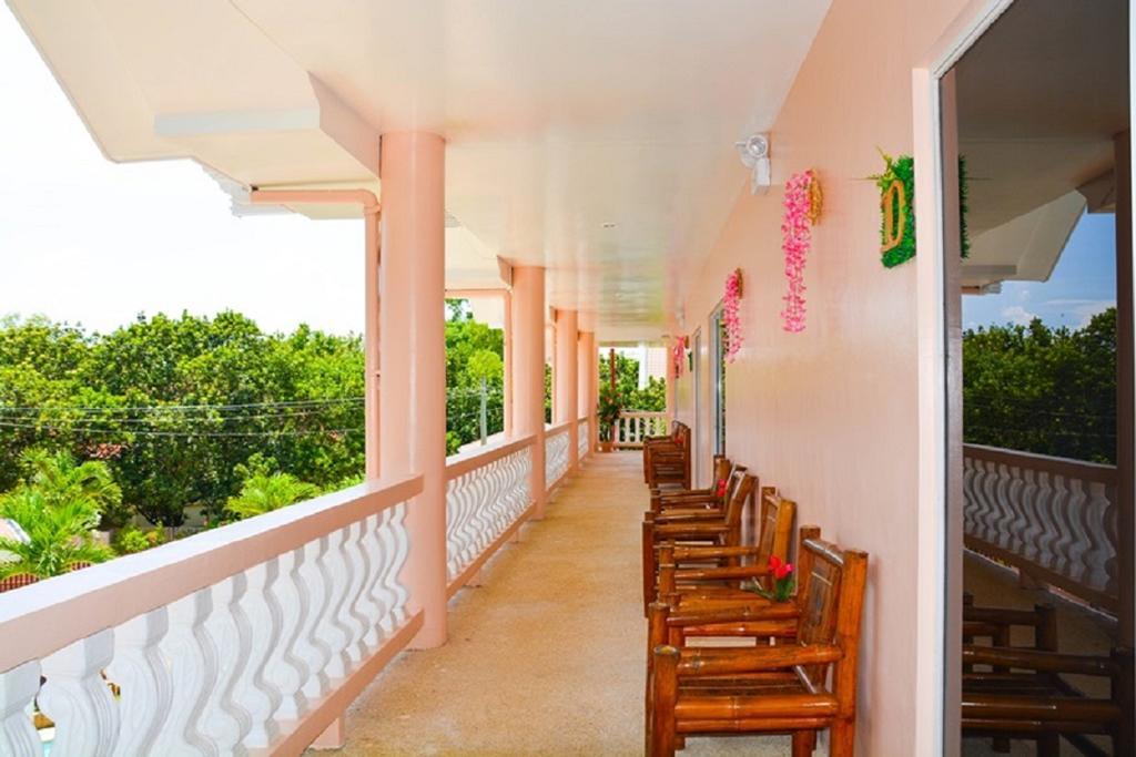 Alona Studios Apartment Hotel بنغلاو المظهر الخارجي الصورة