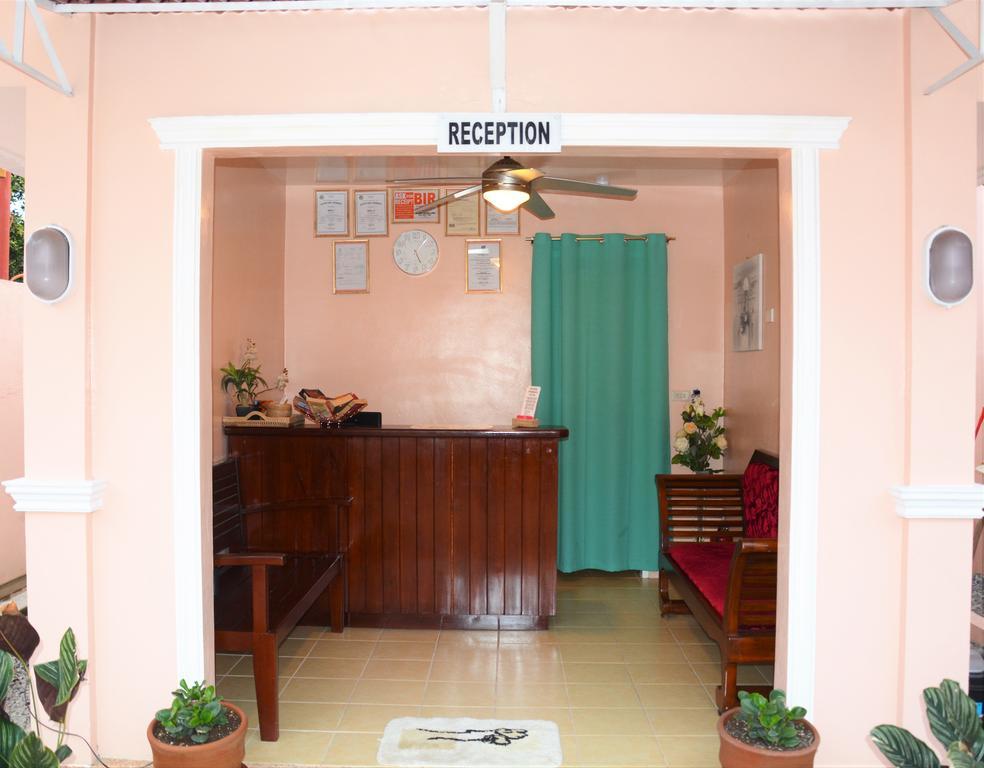 Alona Studios Apartment Hotel بنغلاو المظهر الخارجي الصورة