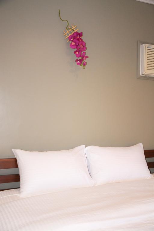 Alona Studios Apartment Hotel بنغلاو المظهر الخارجي الصورة